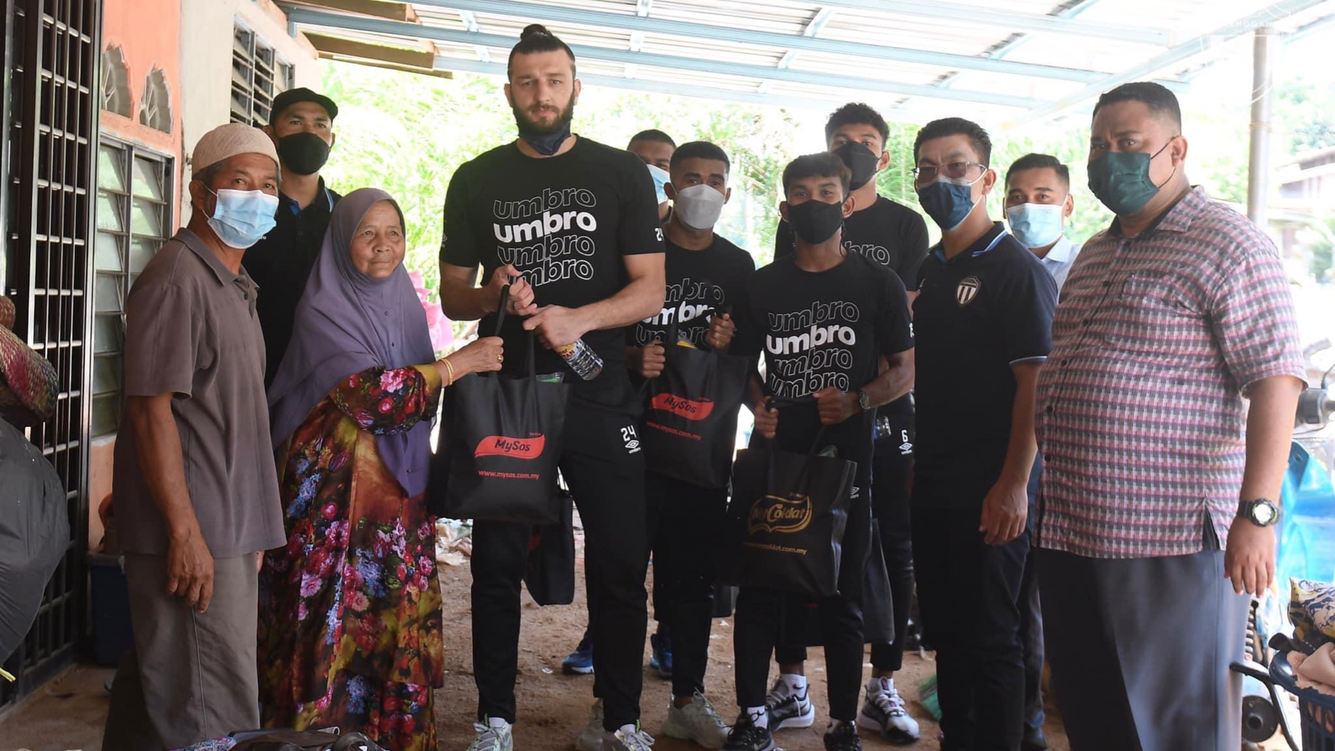 TFC Terengganu FC Turun Padang, Lancar Bantuan Mangsa Banjir