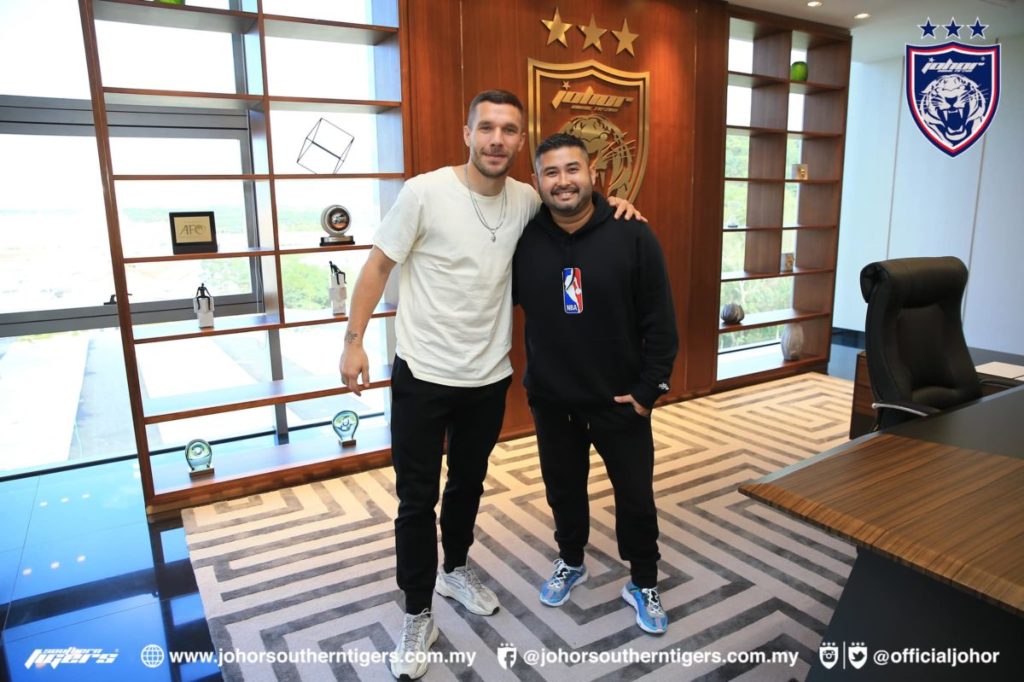 Lukas Podolski Hampir Pasti ke JDT?