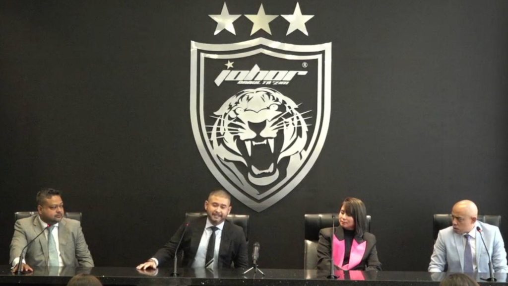 Harimau Malaya Kali Ini Berbeza, TMJ Gembira Dengan Perkembangan Skuad Kim Pan-gon