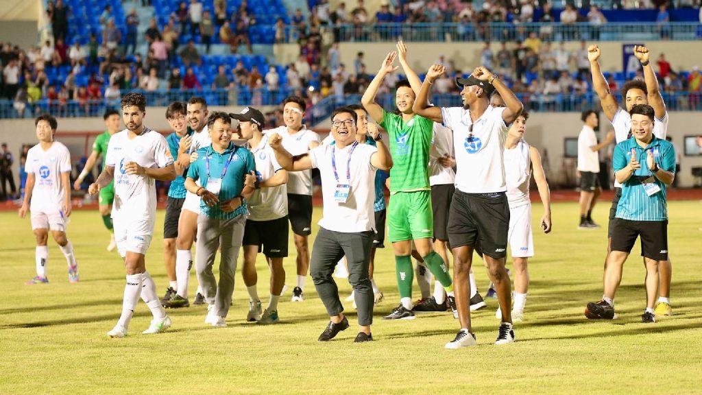 Dua Anak Malaysia Julang Kejayaan Di Liga Vietnam