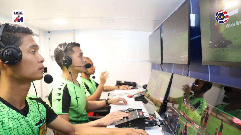 FAM Didik Peminat Liga Super Berkaitan VAR