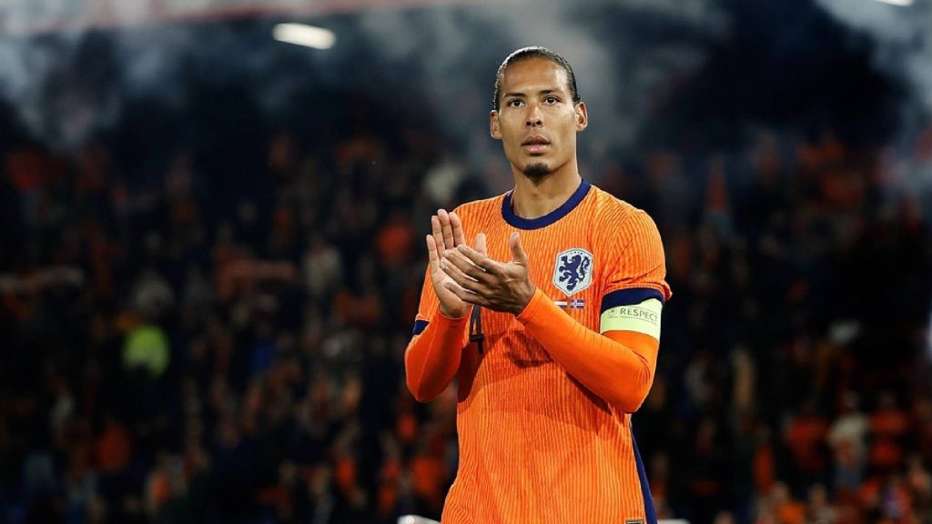 Van Dijk Anggap Padang Di Jerman Memalukan