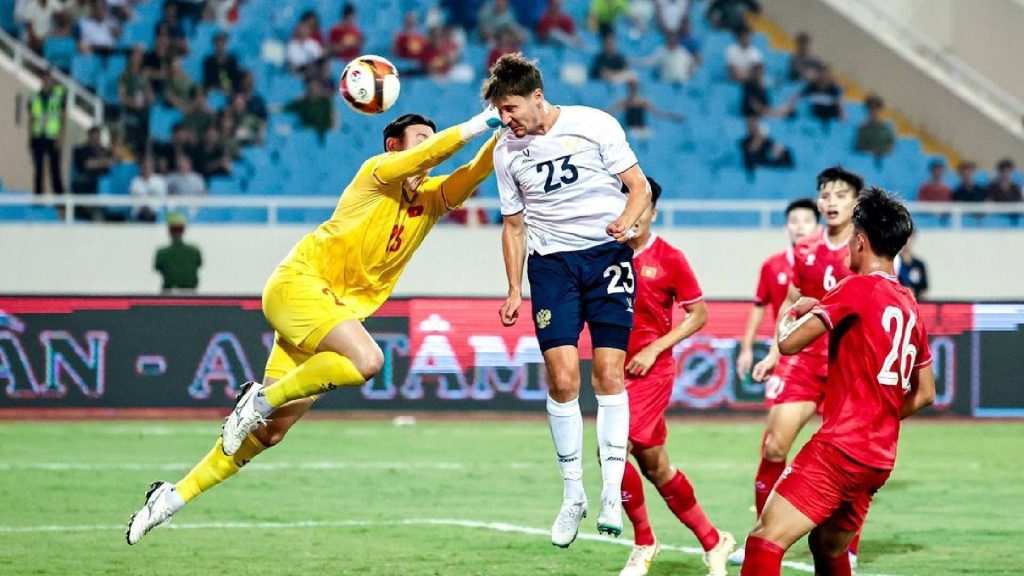 Russia Selesa Atasi Vietnam