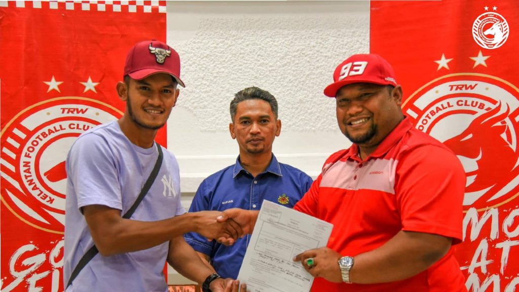 Kapten Kelantan Angkat Kaki