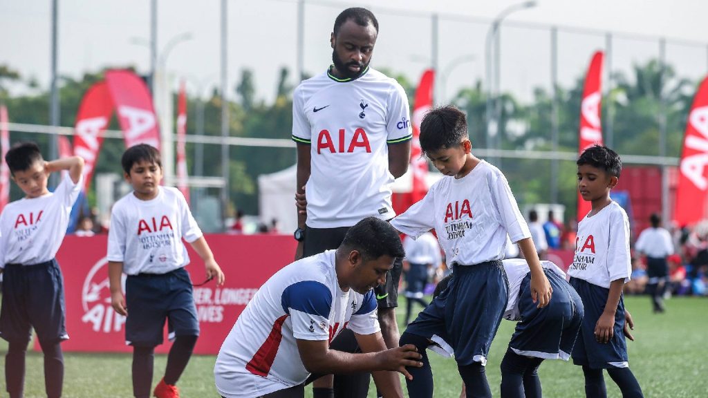 1,000 Pemain Bola Sepak Cilik Pamer Bakat di ‘Score with Spurs Junior Camp’ Anjuran AIA