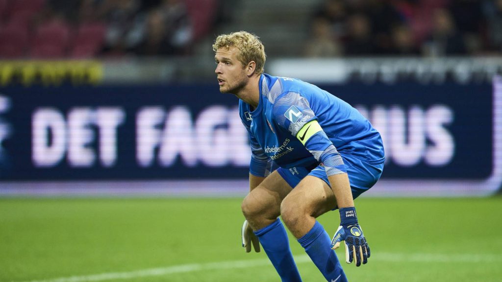 Brentford Bawa ‘Kawan Dion Cools’ Jonas Lössl Ke EPL