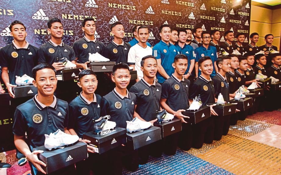 nfdp malaysia "Hampir Setiap Hari Ada Anak Pegawai Nak Masuk NFDP" - Safirul Abu Bakar