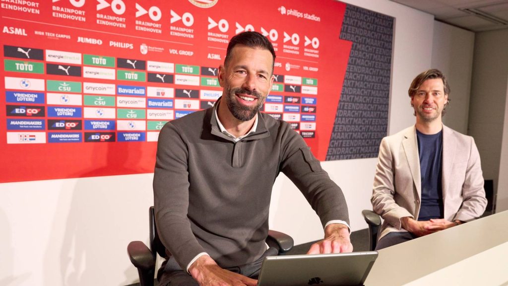 Nistelrooy Dilantik Sebagai Pengurus PSV