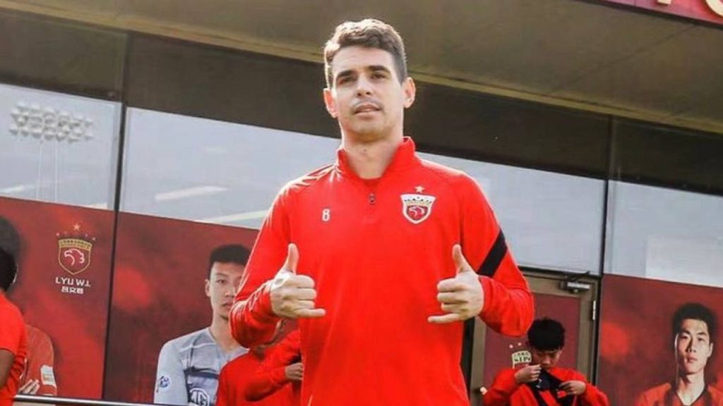 Barcelona Intai Khidmat Oscar