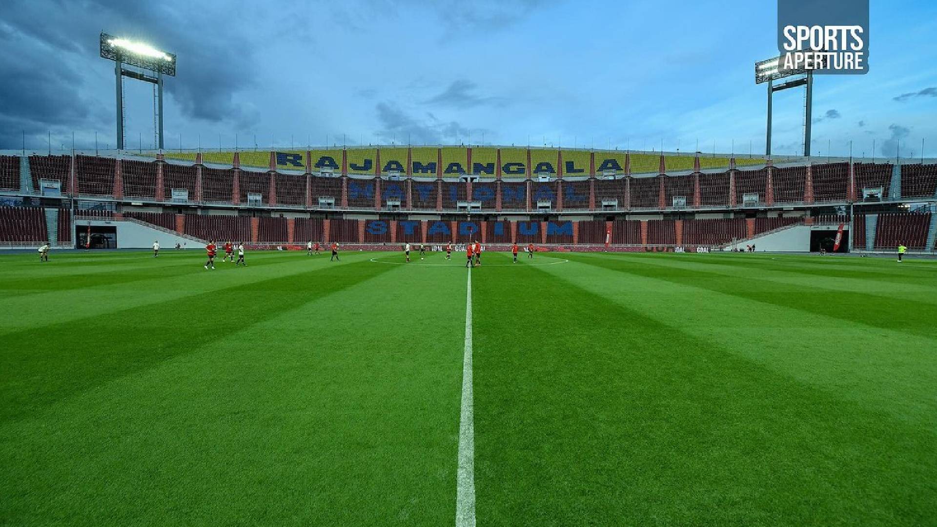 Rumput Baharu Stadium Rajamangala Memang Padu, Sedia Untuk Pertembungan Liverpool Dan Manchester United
