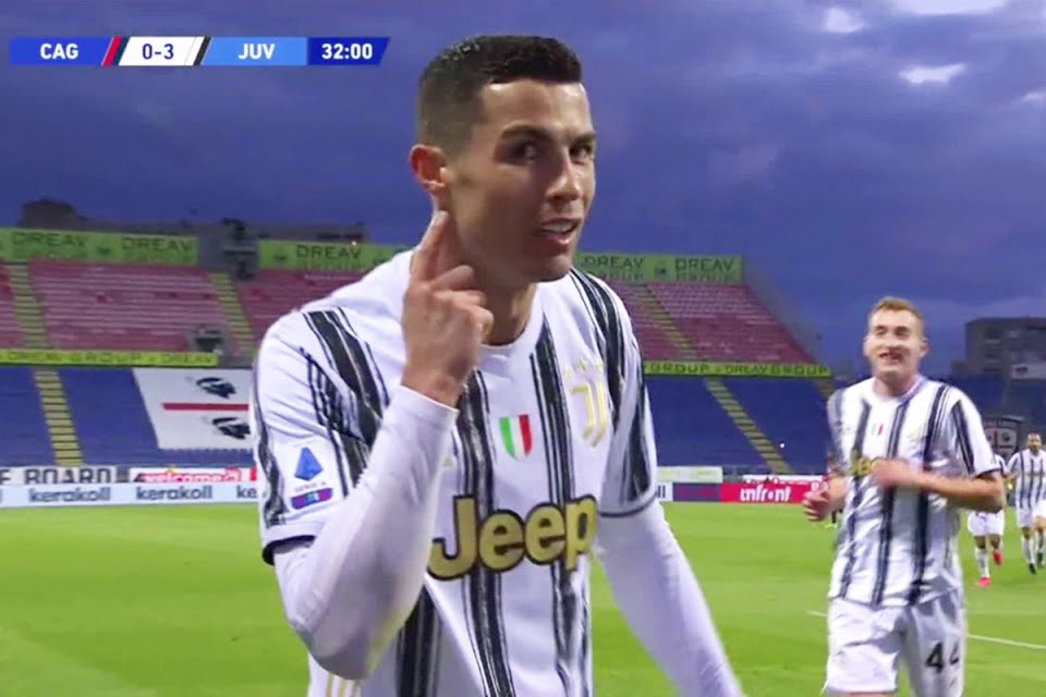 Hatrik Ronaldo Bantu Juventus Tewaskan Cagliari 3-1