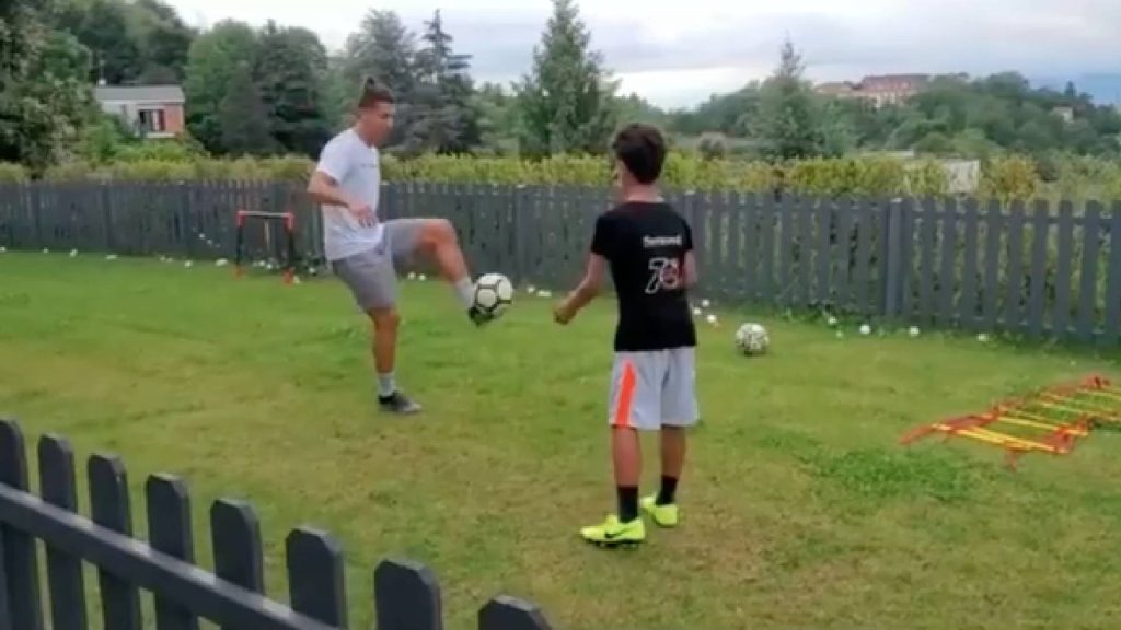 ronaldo training at home Khalid Jamlus: Latihan Tambahan Membentuk Mentaliti Pemain Bintang ronaldo training at home Khalid Jamlus: Latihan Tambahan Membentuk Mentaliti Pemain Bintang