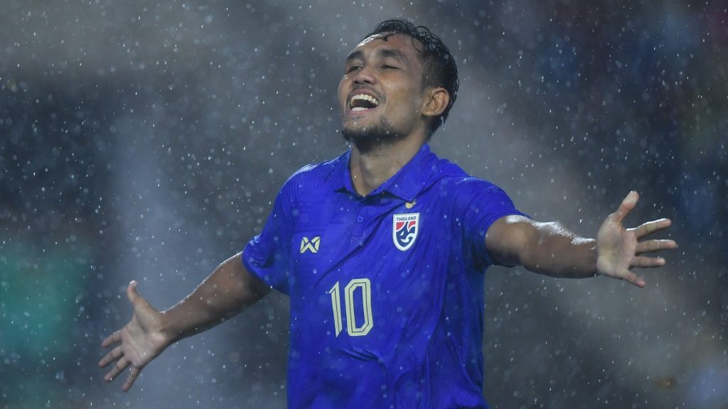 Teerasil Dangda Tak Henti Meledak Untuk Thailand