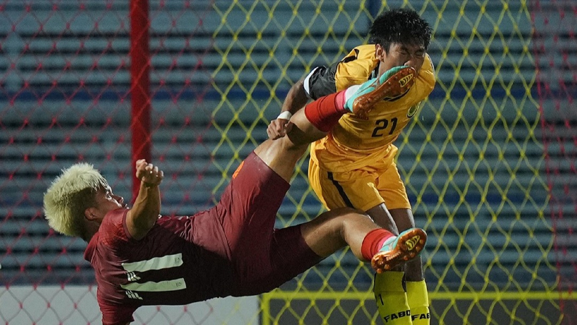 AFF U23: Pemain Thailand Hampir Hancurkan Karier Kapten Brunei