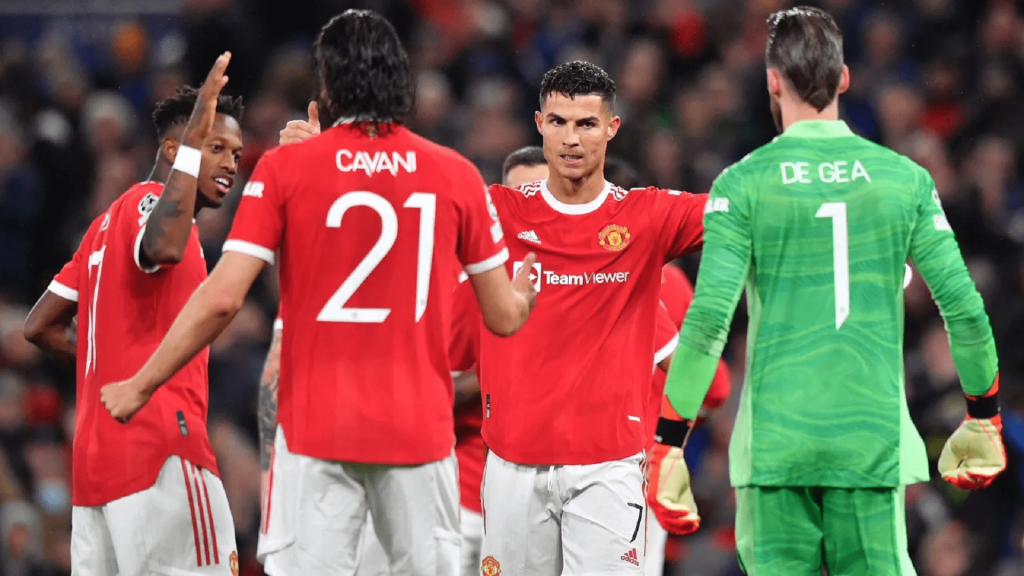 Manchester United Sedia Lepaskan 3 Pemain Secara Percuma