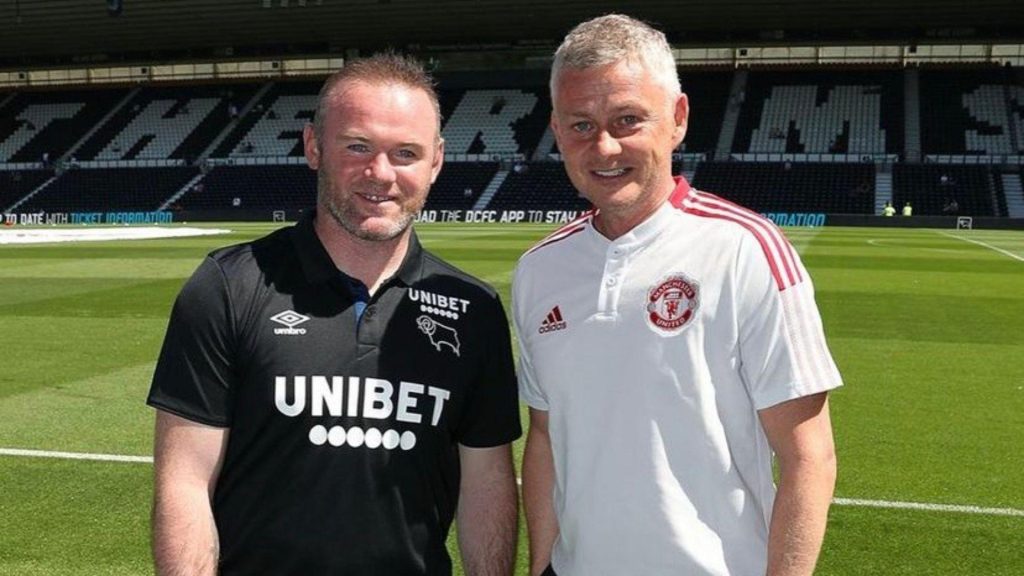 Wayne Rooney Tawarkan Dirinya Sebagai Pengurus Manchester United